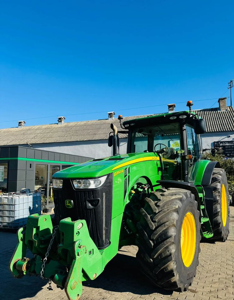 John Deere 8260R - Traktor: pilt 4 John Deere 8260R - Traktor: pilt 4