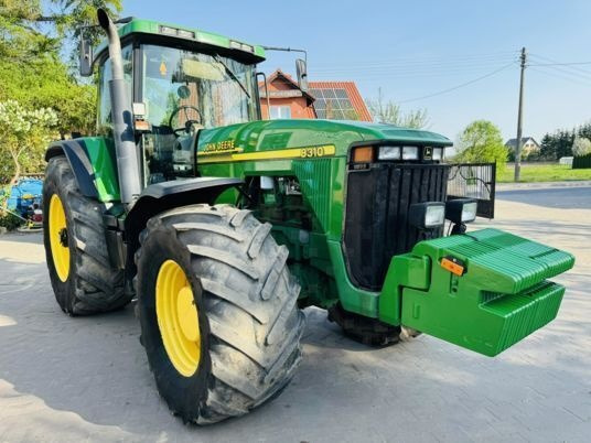 John Deere 8310 - Traktor: pilt 1 John Deere 8310 - Traktor: pilt 1