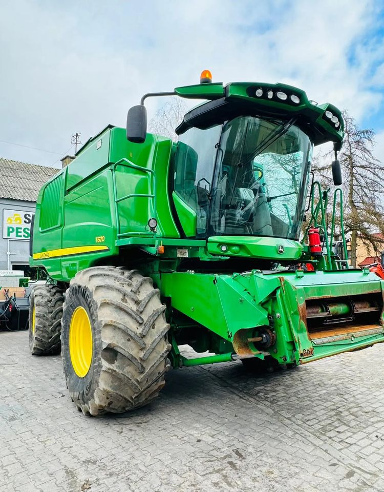 John Deere T670 - Kombain: pilt 4 John Deere T670 - Kombain: pilt 4
