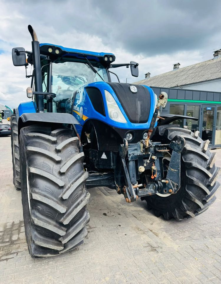 New Holland T7.230 - Traktor: pilt 2 New Holland T7.230 - Traktor: pilt 2