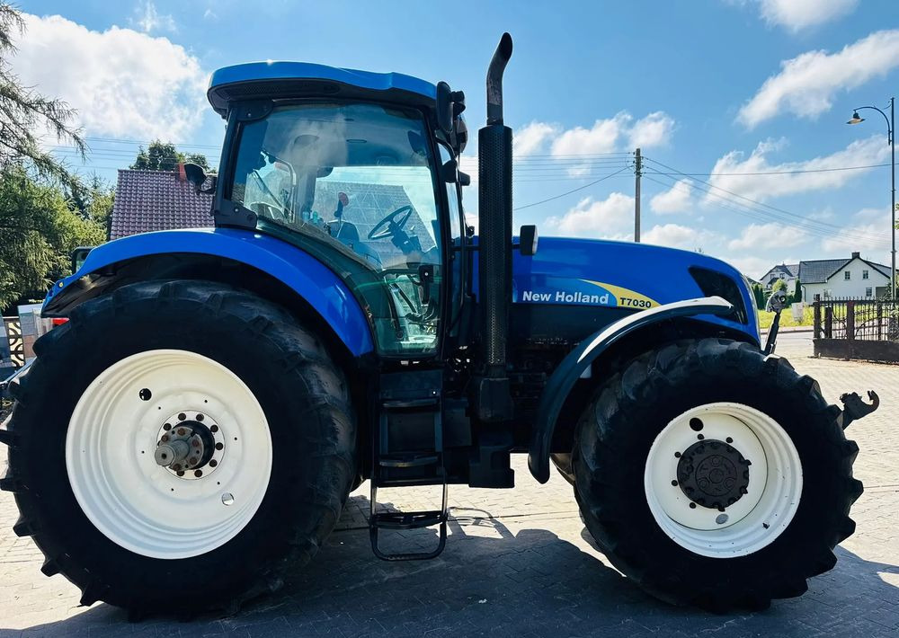 New Holland T7030 - Traktor: pilt 2 New Holland T7030 - Traktor: pilt 2