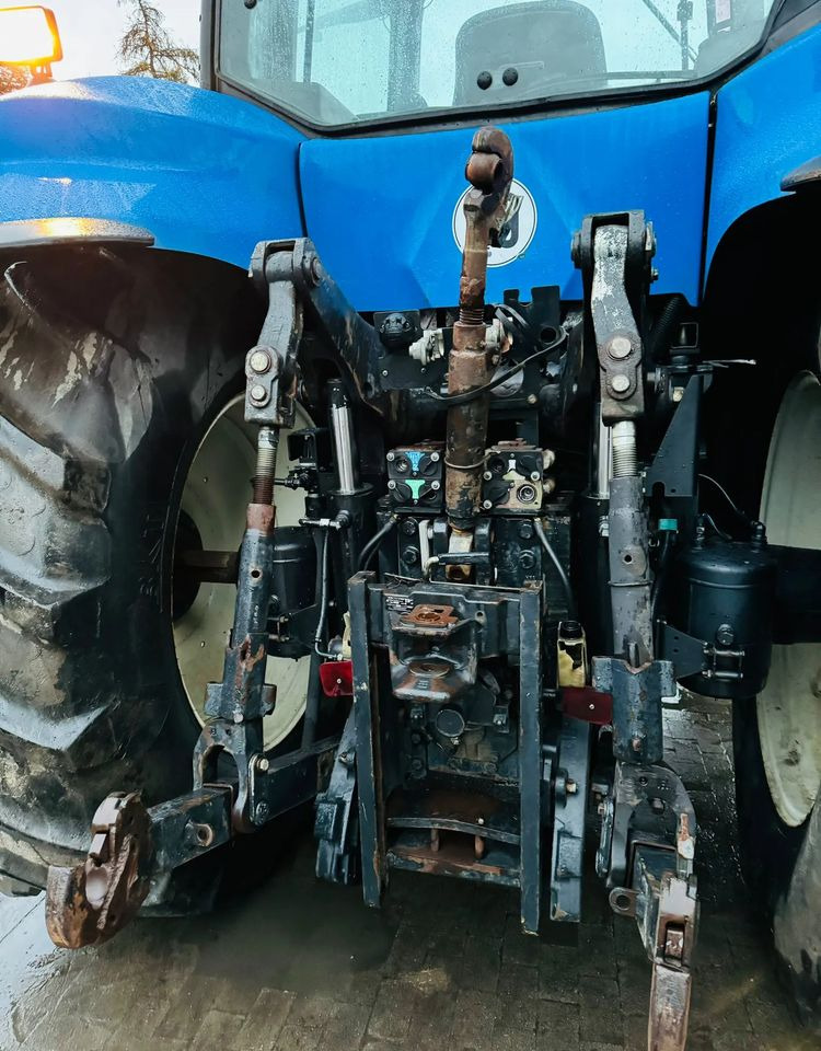 New Holland T8020 - Traktor: pilt 4 New Holland T8020 - Traktor: pilt 4