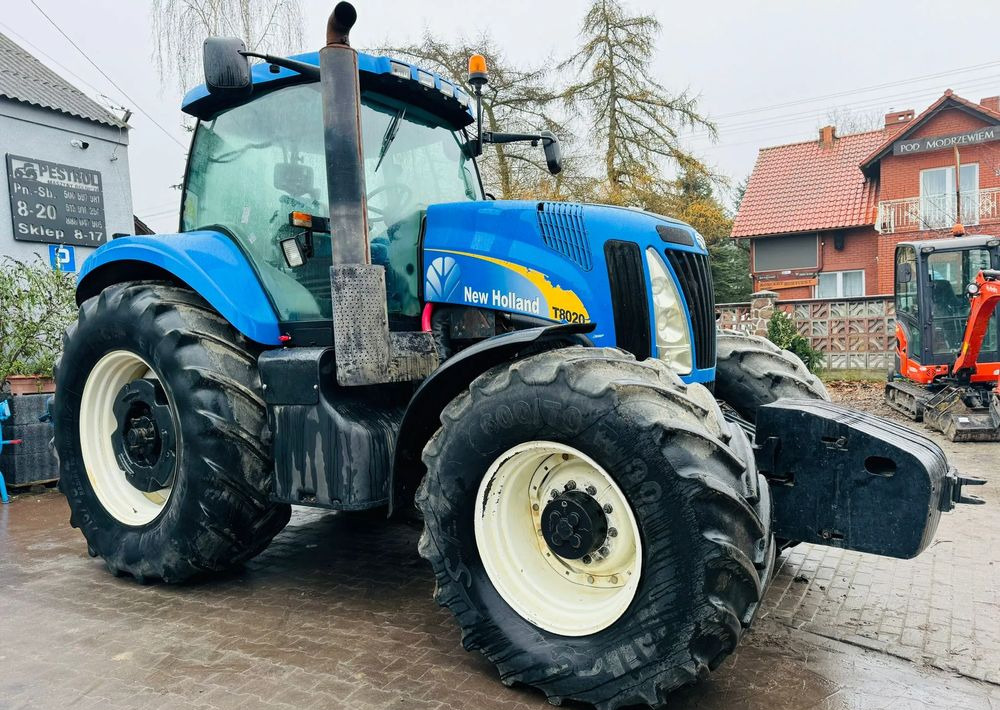New Holland T8020 - Traktor: pilt 4 New Holland T8020 - Traktor: pilt 4