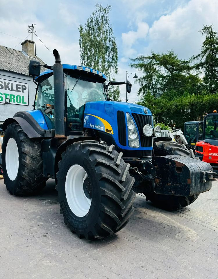 New Holland T8020 - Traktor: pilt 4 New Holland T8020 - Traktor: pilt 4