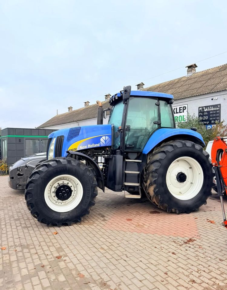 New Holland T8030 - Traktor: pilt 5 New Holland T8030 - Traktor: pilt 5