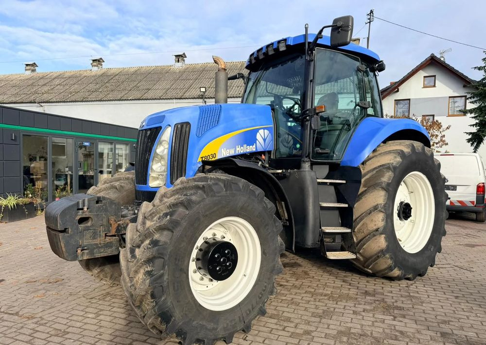 New Holland T8030 - Traktor: pilt 4 New Holland T8030 - Traktor: pilt 4