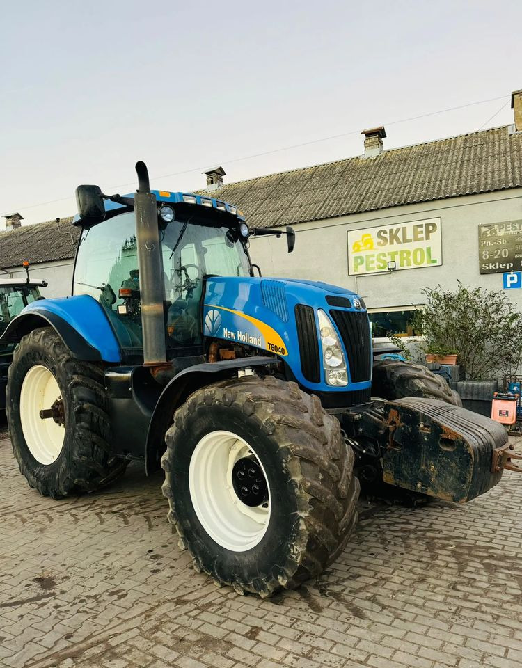 New Holland T8040 - Traktor: pilt 2 New Holland T8040 - Traktor: pilt 2