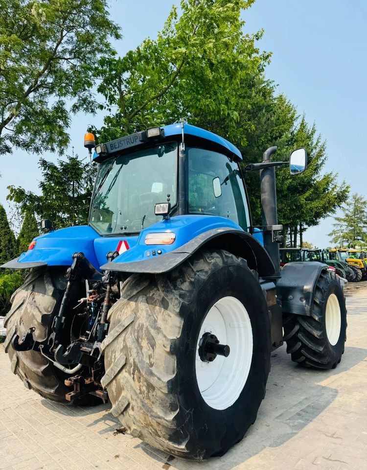 New Holland T8040 - Traktor: pilt 3 New Holland T8040 - Traktor: pilt 3