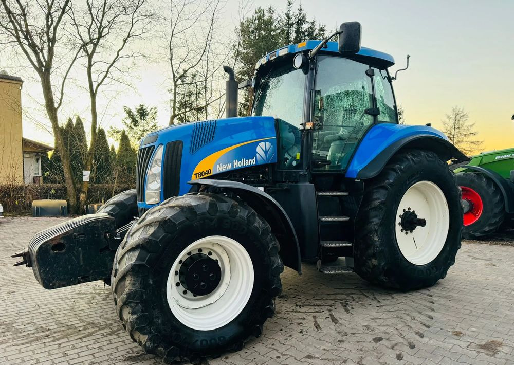 New Holland T8040 - Traktor: pilt 5 New Holland T8040 - Traktor: pilt 5