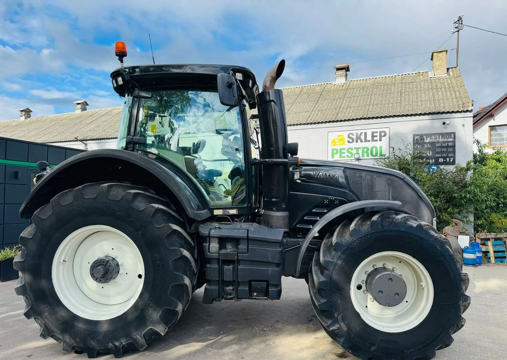 Valtra S233 - Traktor: pilt 3 Valtra S233 - Traktor: pilt 3