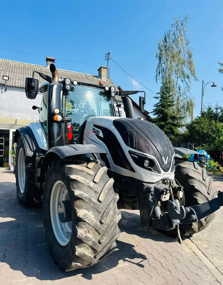 Valtra T254 Versu - Traktor: pilt 3 Valtra T254 Versu - Traktor: pilt 3