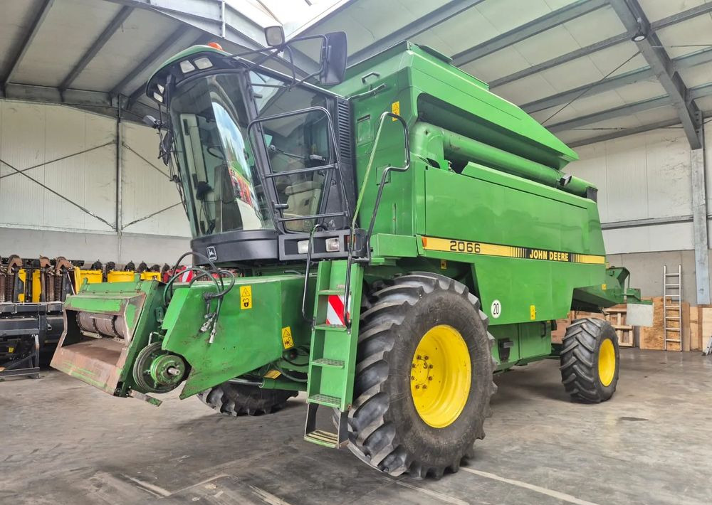 John Deere 2066 - Kombain: pilt 3 John Deere 2066 - Kombain: pilt 3