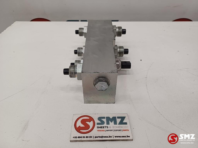 Caterpillar Hydraulic block Caterpillar - Hüdraulika - Veoauto: pilt 4 Caterpillar Hydraulic block Caterpillar - Hüdraulika - Veoauto: pilt 4