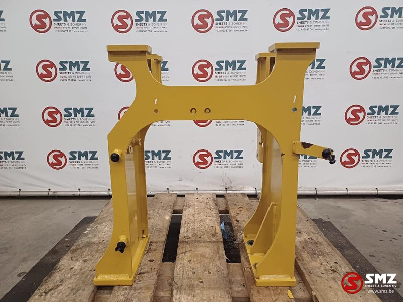 Caterpillar Mounting main valve control Caterpillar - Raam/ Konstruktsioon - Veoauto: pilt 1 Caterpillar Mounting main valve control Caterpillar - Raam/ Konstruktsioon - Veoauto: pilt 1