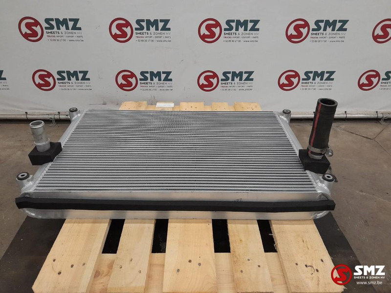 Caterpillar Radiator + hydraulic oil cooler Caterpillar - Radiaator - Materjali käitlemise seade: pilt 2 Caterpillar Radiator + hydraulic oil cooler Caterpillar - Radiaator - Materjali käitlemise seade: pilt 2