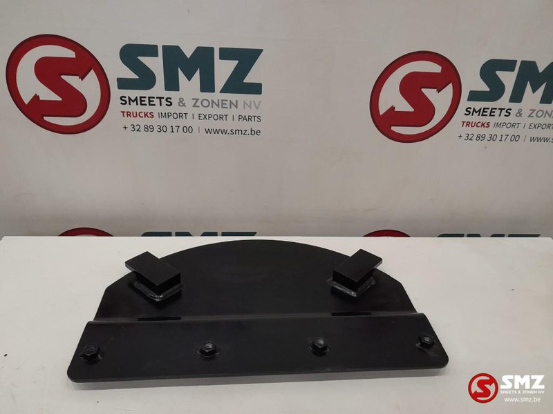 Caterpillar Swivel guard steel plate Caterpillar - Raam/ Konstruktsioon - Materjali käitlemise seade: pilt 3 Caterpillar Swivel guard steel plate Caterpillar - Raam/ Konstruktsioon - Materjali käitlemise seade: pilt 3