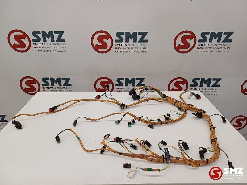 Caterpillar Wire harness valve / sensor / solenoid Caterpillar - Kaablid/ Juhtmestik - Veoauto: pilt 1 Caterpillar Wire harness valve / sensor / solenoid Caterpillar - Kaablid/ Juhtmestik - Veoauto: pilt 1