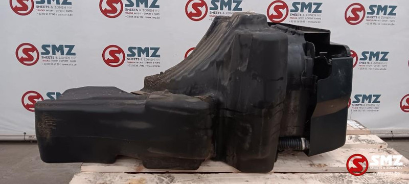 DAF Occ AdBluetank 90L Euro 6 DAF - Kütusesüsteem - Veoauto: pilt 2 DAF Occ AdBluetank 90L Euro 6 DAF - Kütusesüsteem - Veoauto: pilt 2