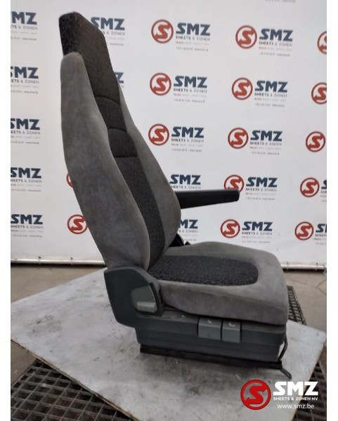 DAF Occ passagierszetel DAF LF45 - Iste - Veoauto: pilt 2 DAF Occ passagierszetel DAF LF45 - Iste - Veoauto: pilt 2