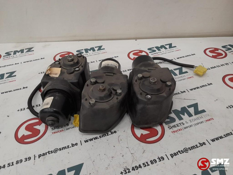 DAF Set van 3 ruitenwissermotors DAF - Klaasipuhasti - Veoauto: pilt 1 DAF Set van 3 ruitenwissermotors DAF - Klaasipuhasti - Veoauto: pilt 1