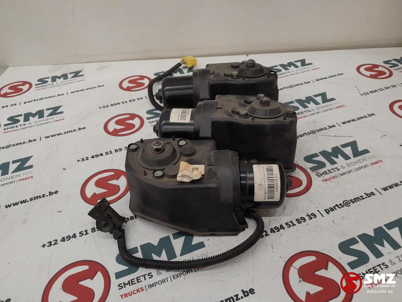 DAF Set van 3 ruitenwissermotors DAF - Klaasipuhasti - Veoauto: pilt 2 DAF Set van 3 ruitenwissermotors DAF - Klaasipuhasti - Veoauto: pilt 2