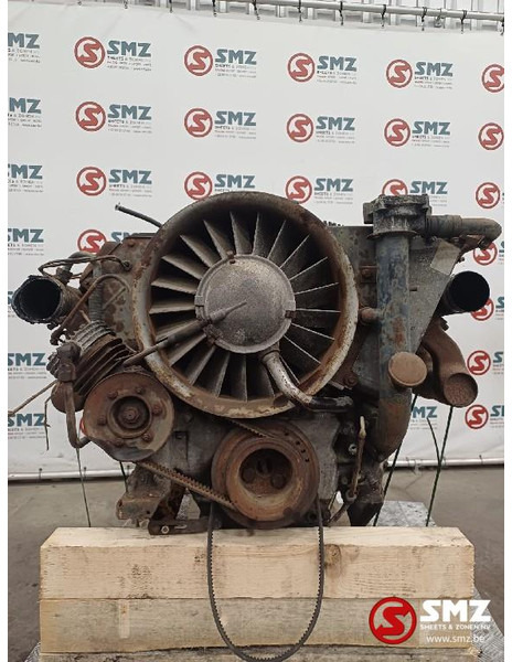 Deutz Occ motor F6L413V Deutz + versnellingsbak AK6-80-5 - Mootor - Veoauto: pilt 3 Deutz Occ motor F6L413V Deutz + versnellingsbak AK6-80-5 - Mootor - Veoauto: pilt 3