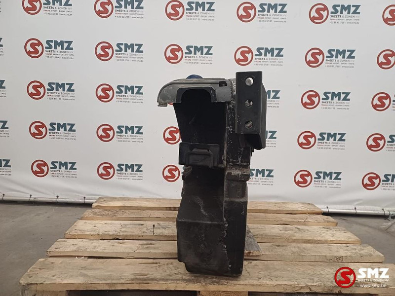 Iveco Occ AdBlue tank Iveco - Kütusesüsteem - Veoauto: pilt 3 Iveco Occ AdBlue tank Iveco - Kütusesüsteem - Veoauto: pilt 3