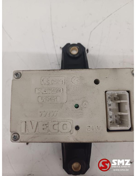 Iveco Occ ECU centrale vergrendeling regeleenheid Iveco - Mootori juhtimisseade - Veoauto: pilt 4 Iveco Occ ECU centrale vergrendeling regeleenheid Iveco - Mootori juhtimisseade - Veoauto: pilt 4