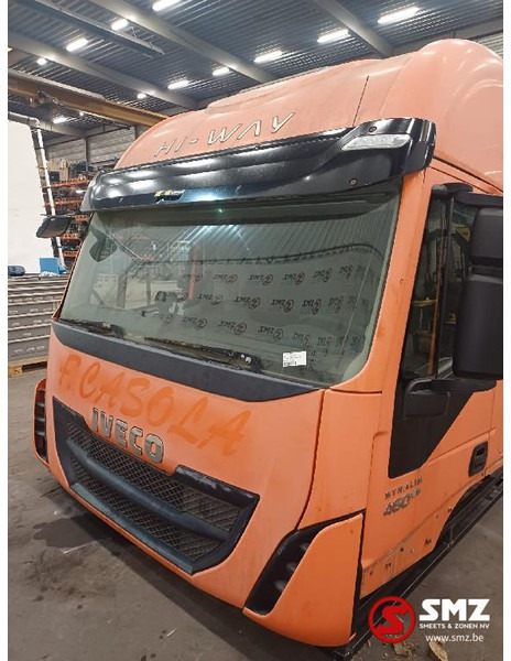 Iveco Occ cabine compleet Hi Way Stralis Iveco - Kabiin ja interjöör - Veoauto: pilt 1 Iveco Occ cabine compleet Hi Way Stralis Iveco - Kabiin ja interjöör - Veoauto: pilt 1