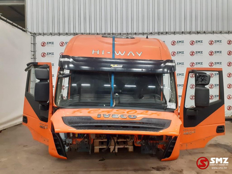Iveco Occ cabine compleet Iveco Stralis HI Way euro 6 - Kabiin ja interjöör - Veoauto: pilt 2 Iveco Occ cabine compleet Iveco Stralis HI Way euro 6 - Kabiin ja interjöör - Veoauto: pilt 2