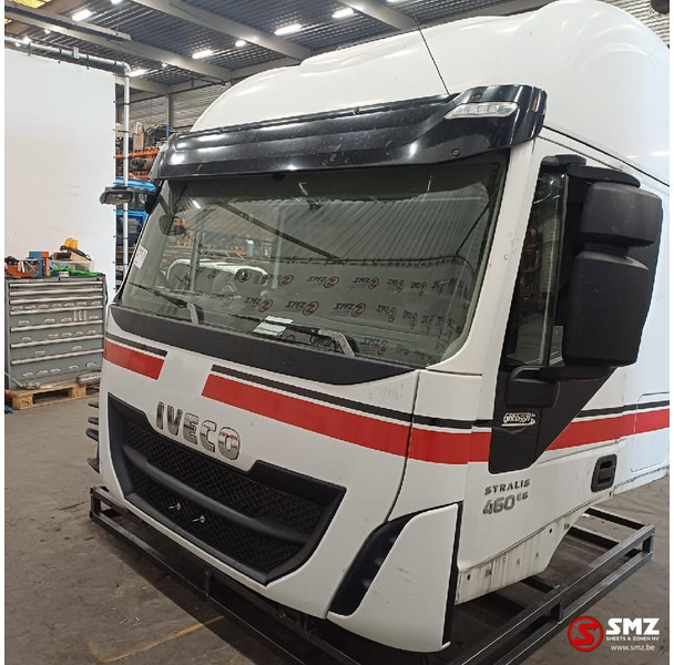 Iveco Occ cabine compleet Stralis Hi-Way Iveco - Kabiin ja interjöör - Veoauto: pilt 2 Iveco Occ cabine compleet Stralis Hi-Way Iveco - Kabiin ja interjöör - Veoauto: pilt 2