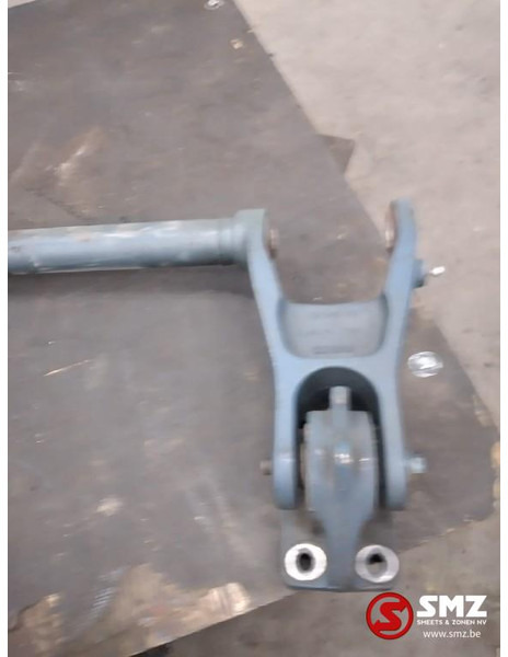 Iveco Occ cabinekantelbeugel Iveco - Kabiini vedrustus - Veoauto: pilt 2 Iveco Occ cabinekantelbeugel Iveco - Kabiini vedrustus - Veoauto: pilt 2