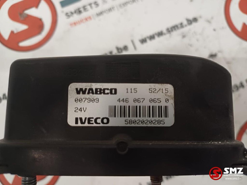 Iveco Occ radar sensor Iveco - Sensor - Veoauto: pilt 4 Iveco Occ radar sensor Iveco - Sensor - Veoauto: pilt 4