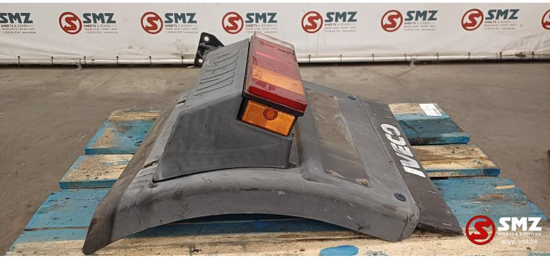 Iveco Occ spatbord + spatbordsteun achteraan links Iveco - Pealisehitus ja välispind - Veoauto: pilt 1 Iveco Occ spatbord + spatbordsteun achteraan links Iveco - Pealisehitus ja välispind - Veoauto: pilt 1