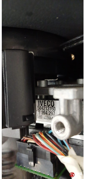 Iveco Occ stuurwiel + stuurkolom + stuurkolomschakelaars - Juhtimine - Veoauto: pilt 5 Iveco Occ stuurwiel + stuurkolom + stuurkolomschakelaars - Juhtimine - Veoauto: pilt 5