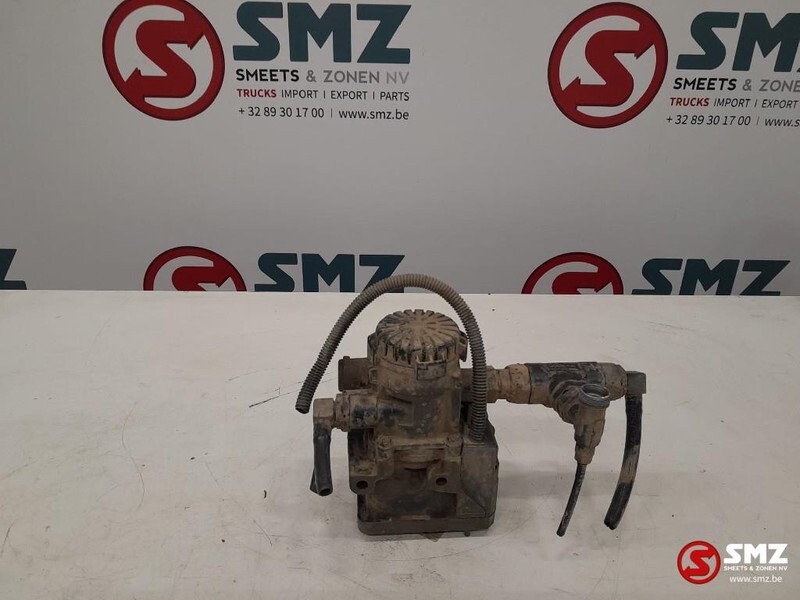 MAN Occ EBS klepmodulator MAN TGX 81521066049 K021204 - Mootori juhtimisseade - Veoauto: pilt 1 MAN Occ EBS klepmodulator MAN TGX 81521066049 K021204 - Mootori juhtimisseade - Veoauto: pilt 1