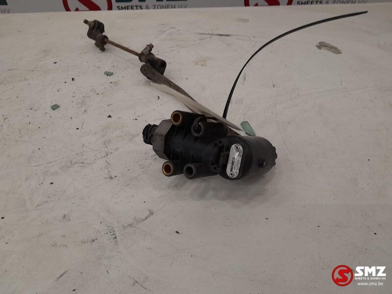 MAN Occ ECAS hoogtesensor luchtvering MAN F2000 441050 - Mootori juhtimisseade - Veoauto: pilt 1 MAN Occ ECAS hoogtesensor luchtvering MAN F2000 441050 - Mootori juhtimisseade - Veoauto: pilt 1