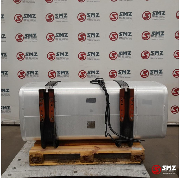 MAN Occ brandstoftank + brandstofniveusensor + steunen - Kütusepaak - Veoauto: pilt 2 MAN Occ brandstoftank + brandstofniveusensor + steunen - Kütusepaak - Veoauto: pilt 2