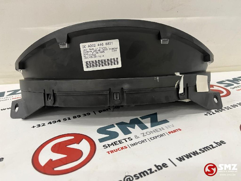 Mercedes-Benz Instrumentenpaneel mercedes sprinter W903 W904 - Armatuurlaud - Veoauto: pilt 2 Mercedes-Benz Instrumentenpaneel mercedes sprinter W903 W904 - Armatuurlaud - Veoauto: pilt 2