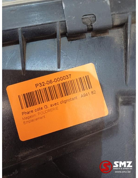 Mercedes-Benz Koplamp links Mercedes - Esituled - Veoauto: pilt 4 Mercedes-Benz Koplamp links Mercedes - Esituled - Veoauto: pilt 4