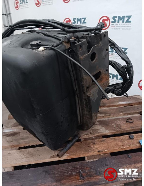 Mercedes-Benz Occ AdBluetank 85L Mercedes - Kütusesüsteem - Veoauto: pilt 1 Mercedes-Benz Occ AdBluetank 85L Mercedes - Kütusesüsteem - Veoauto: pilt 1
