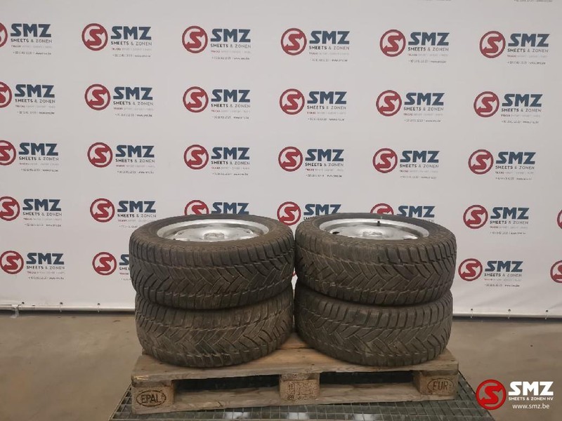 Mercedes-Benz Occ Band Dunlop M+S met velg 225/55R16 95H - Rehv - Veoauto: pilt 1 Mercedes-Benz Occ Band Dunlop M+S met velg 225/55R16 95H - Rehv - Veoauto: pilt 1