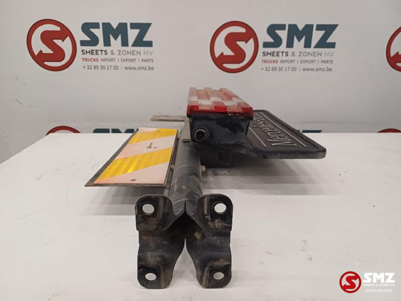 Mercedes-Benz Occ achterlicht rechts met steun Mercedes - Tagatuled - Veoauto: pilt 3 Mercedes-Benz Occ achterlicht rechts met steun Mercedes - Tagatuled - Veoauto: pilt 3