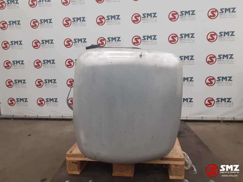 Mercedes-Benz Occ brandstoftank 570L Mercedes - Kütusepaak - Veoauto: pilt 4 Mercedes-Benz Occ brandstoftank 570L Mercedes - Kütusepaak - Veoauto: pilt 4