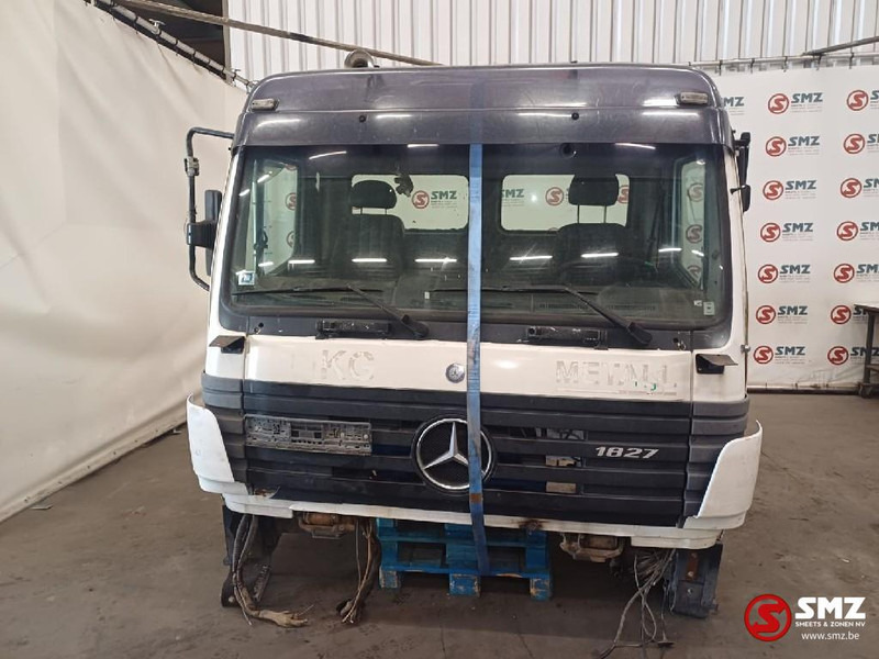 Mercedes-Benz Occ cabine Mercedes - Kabiin ja interjöör - Veoauto: pilt 1 Mercedes-Benz Occ cabine Mercedes - Kabiin ja interjöör - Veoauto: pilt 1