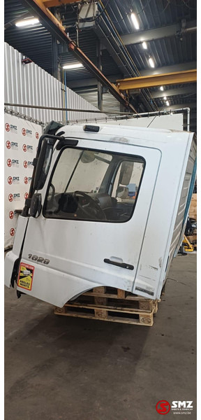 Mercedes-Benz Occ cabine Mercedes - Kabiin ja interjöör - Veoauto: pilt 5 Mercedes-Benz Occ cabine Mercedes - Kabiin ja interjöör - Veoauto: pilt 5