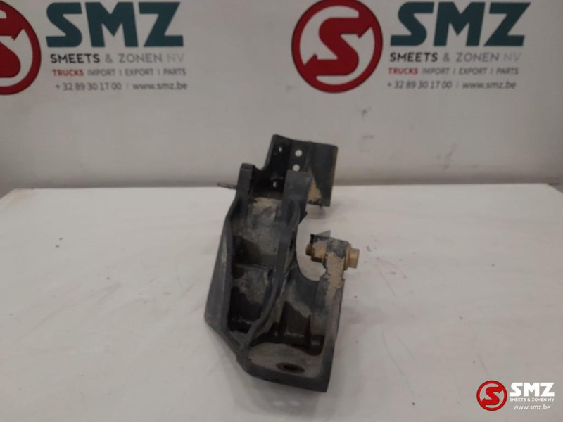 Mercedes-Benz Occ cabine ophanging beugel links Mercedes - Juhtimine - Veoauto: pilt 5 Mercedes-Benz Occ cabine ophanging beugel links Mercedes - Juhtimine - Veoauto: pilt 5