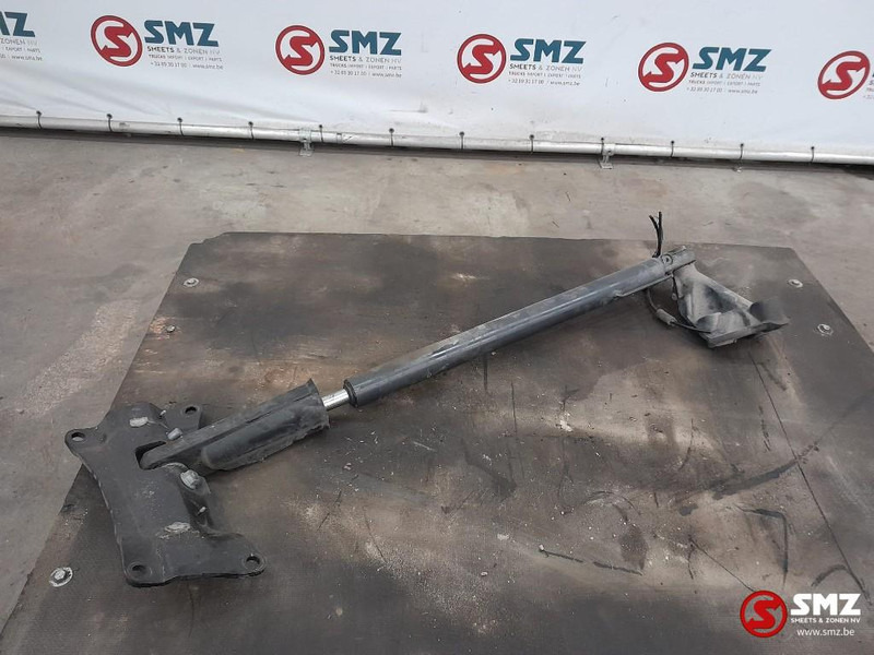 Mercedes-Benz Occ cabinekantelcilinder Mercedes - Raam/ Konstruktsioon - Veoauto: pilt 3 Mercedes-Benz Occ cabinekantelcilinder Mercedes - Raam/ Konstruktsioon - Veoauto: pilt 3