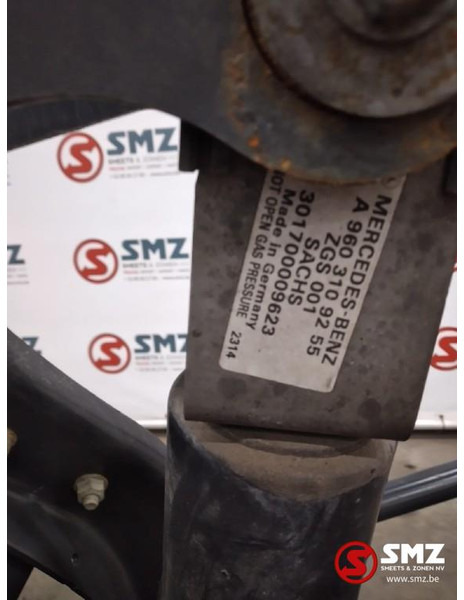 Mercedes-Benz Occ cabineophanging achter Mercedes Actros MP4 A96 - Kabiini vedrustus - Veoauto: pilt 5 Mercedes-Benz Occ cabineophanging achter Mercedes Actros MP4 A96 - Kabiini vedrustus - Veoauto: pilt 5