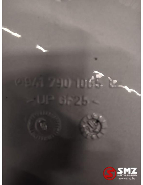 Mercedes-Benz Occ cabinespoilerset Mercedes - Aerodünaamika/ Spoiler - Veoauto: pilt 3 Mercedes-Benz Occ cabinespoilerset Mercedes - Aerodünaamika/ Spoiler - Veoauto: pilt 3